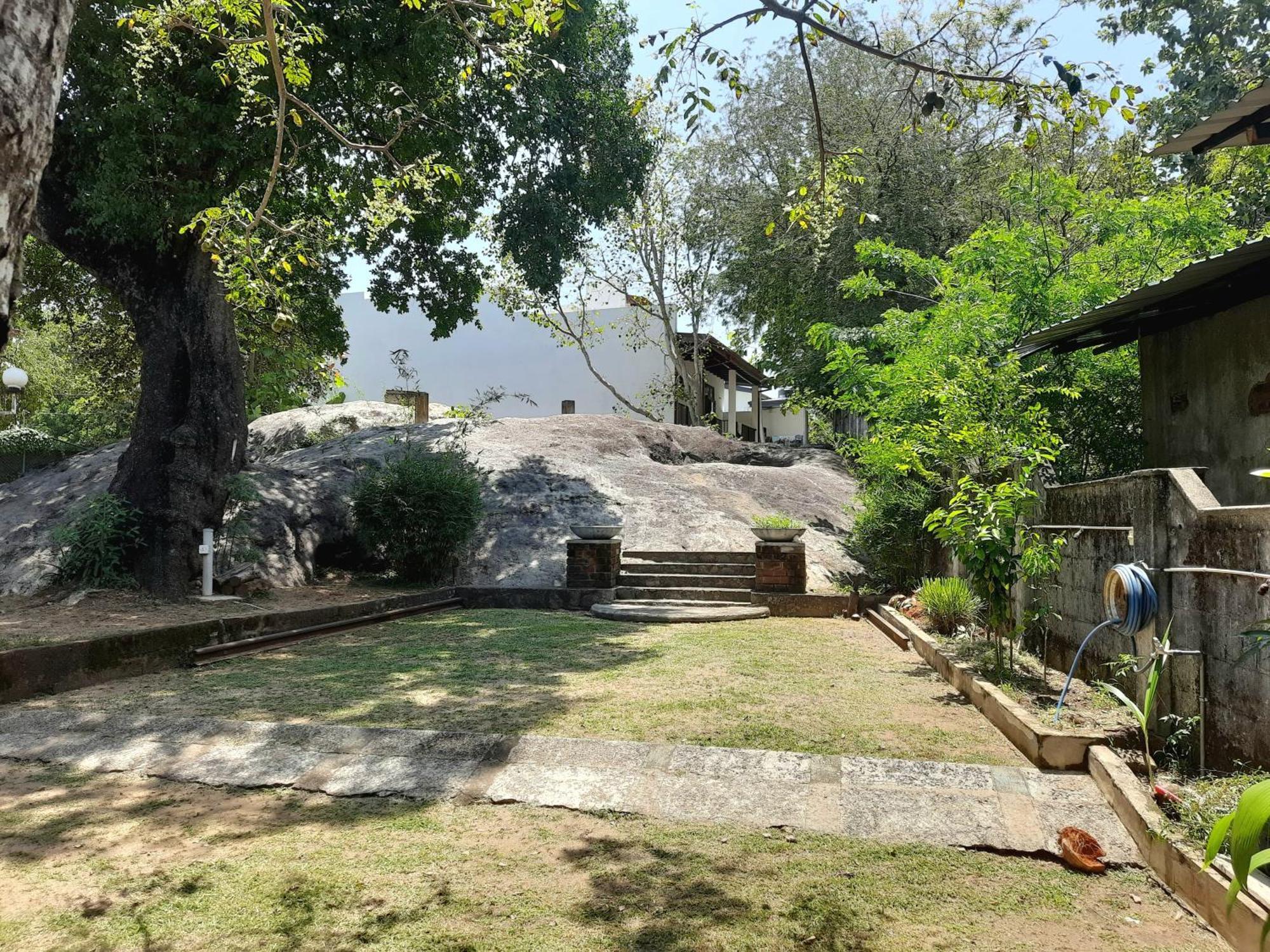 Selagala Resort Anuradhapura Luaran gambar